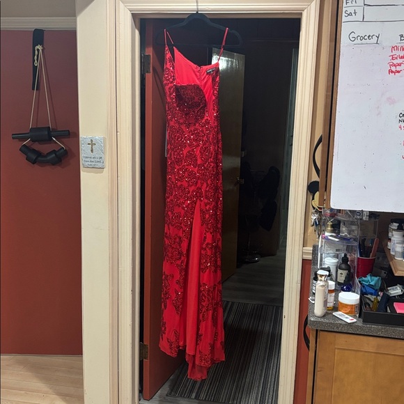 Blondie Nites Red One-Shoulder Gown - Picture 8 of 9